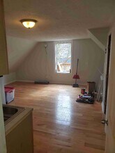 106 Hampshire St-Unit -3 in Auburn, ME - Building Photo - Building Photo