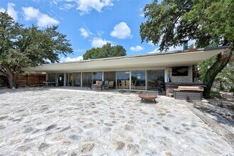 8517 Grandview Dr in Jonestown, TX - Building Photo - Building Photo