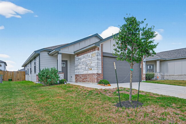 8014 Barret Travis Ct in Beasley, TX - Building Photo - Building Photo