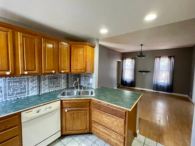 272 E 15th St in Holland, MI - Building Photo - Building Photo