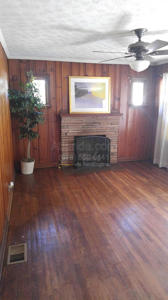 4563 Chamblee Tucker Rd in Tucker, GA - Building Photo - Building Photo