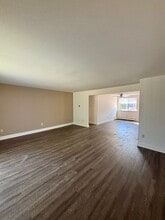 21 Losson Garden Dr in Cheektowaga, NY - Building Photo - Building Photo