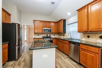 1414 Summer Rain Dr in Humble, TX - Building Photo - Building Photo