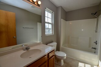 4900 E Hull Ave in Des Moines, IA - Building Photo - Building Photo