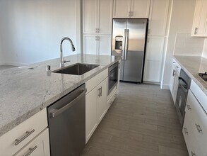 1144 Caraballo Dr in Roseville, CA - Building Photo - Building Photo