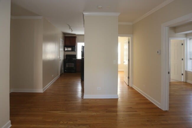 3216 N Clifton Ave, Unit J00P