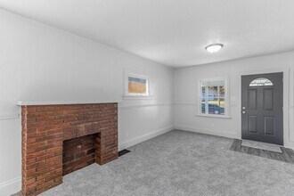 1634 St Elmo Ave NE in Canton, OH - Building Photo - Building Photo