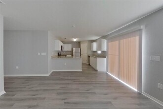 2838 NW 19th Pl in Cape Coral, FL - Building Photo - Building Photo