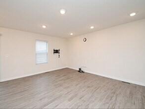 1824 Peach St in Grand Island, NE - Building Photo - Building Photo