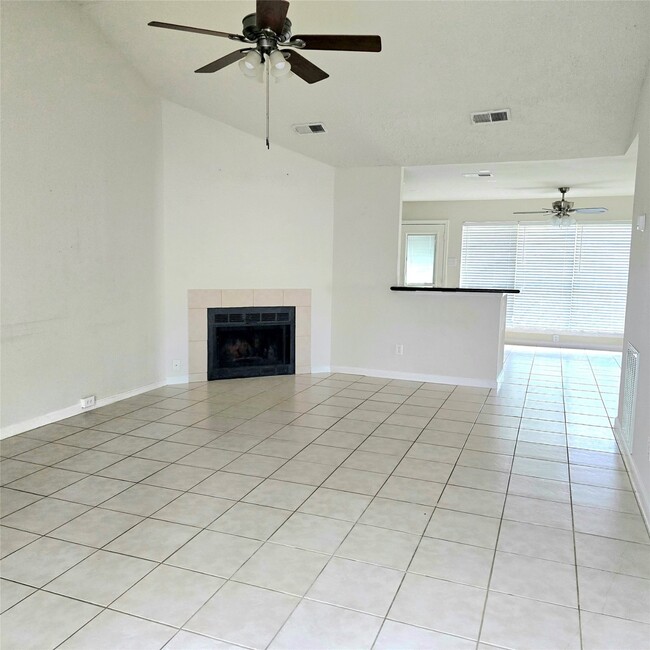 3722 Westheimer Pl Dr