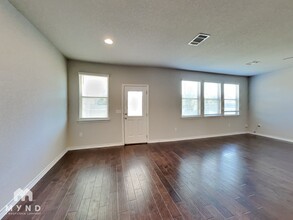 12546 Blazing Saddle in San Antonio, TX - Building Photo - Building Photo