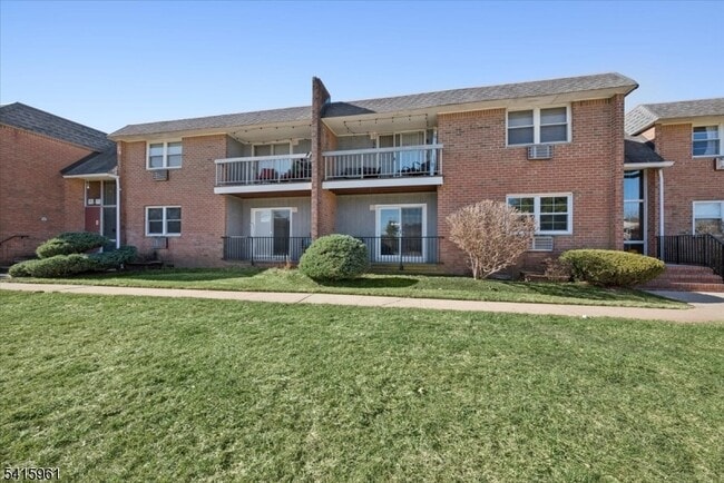 property at 807 Eves Dr