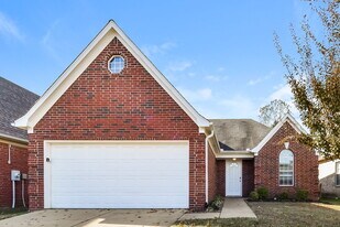 9043 William Paul Dr in Olive Branch, MS - Building Photo