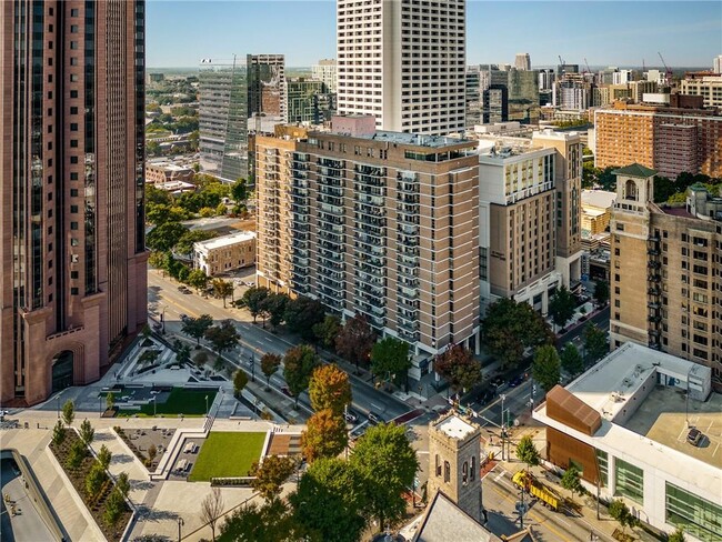 property at 620 Peachtree St NE