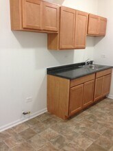 8256 S Loomis Blvd 1402-08 W 83rd Chicago, IL 60620 in Chicago, IL - Foto de edificio - Building Photo