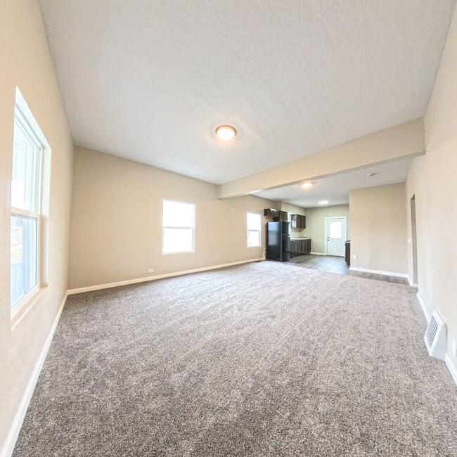 17 N 11th Ave in Marshalltown, IA - Building Photo - Building Photo