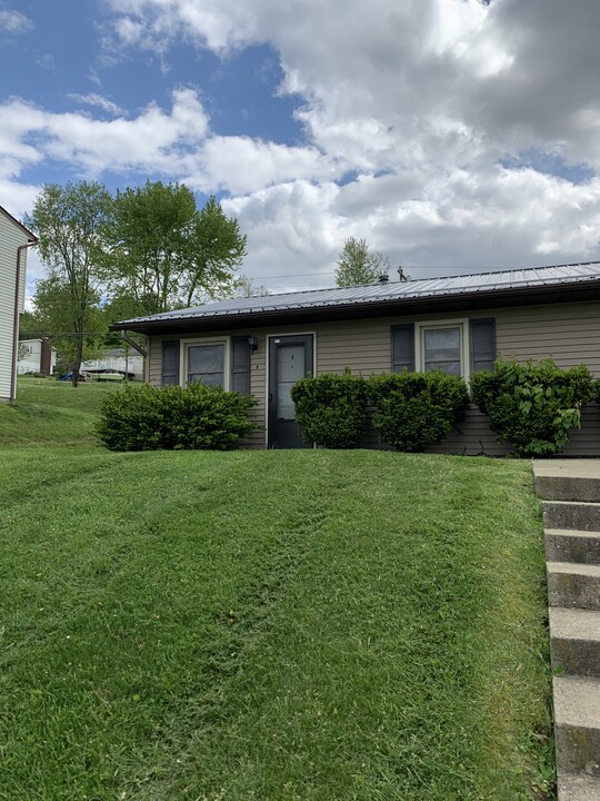 1249 Green Valley Dr, Unit A in Heath, OH - Foto de edificio
