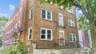 252 Sisson Ave in Hartford, CT - Building Photo