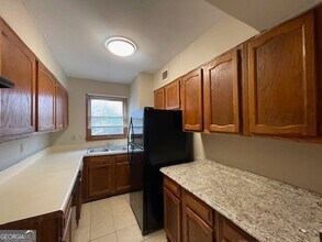 710 Stratford Green in Avondale Estates, GA - Building Photo - Building Photo