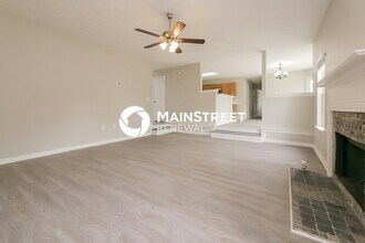 9509 Carnes Crossing Cir in Jonesboro, GA - Building Photo - Building Photo
