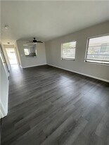 27600 S View Dr in Bonita Springs, FL - Building Photo