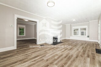 324 Pointview Ave in Dayton, OH - Foto de edificio - Building Photo