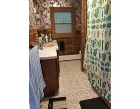 586 Franklin St-Unit -1 in Worcester, MA - Building Photo - Building Photo