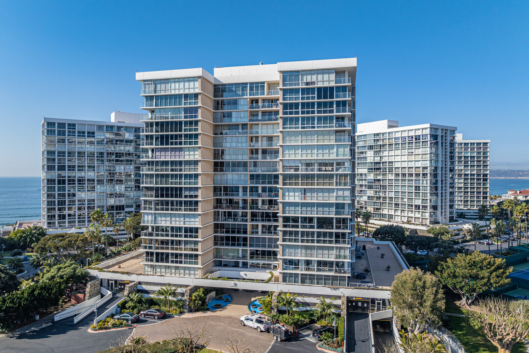 La Princesa Tower in Coronado, CA - Building Photo