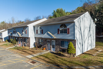 Eagle Creek in Thomaston, CT - Building Photo - Building Photo