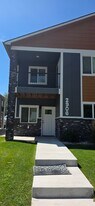 2906 Cribbon Ave in Cheyenne, WY - Building Photo