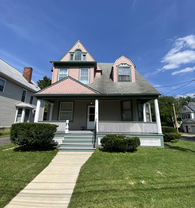 property at 18 Murray St