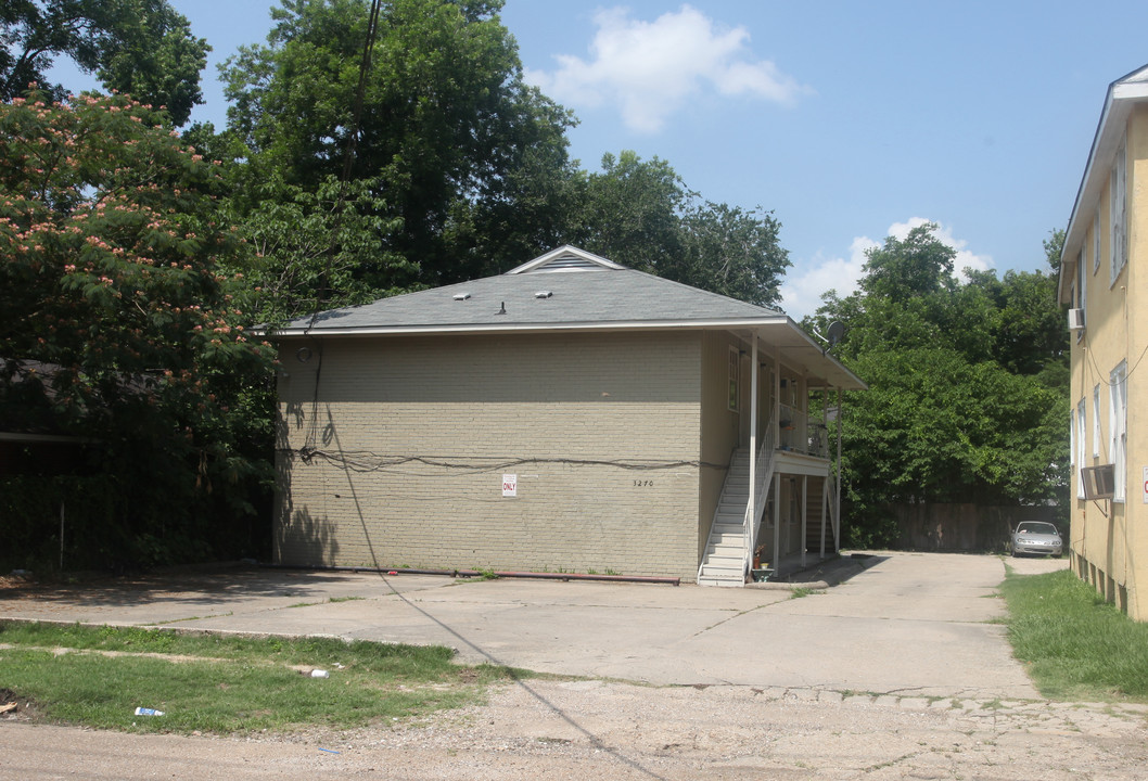 3270 Carlotta St in Baton Rouge, LA - Foto de edificio