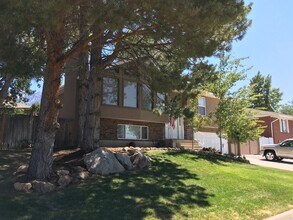11265 Windy Peak Ridge Drive, Unit 11265 Windy Peak Ridge Drive in Sandy, UT - Building Photo - Building Photo
