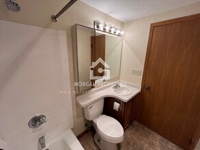 320 Adams St in Pendleton, IN - Building Photo - Building Photo