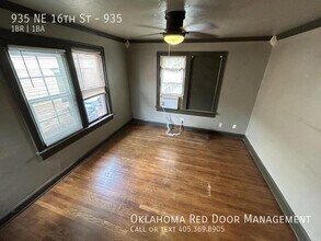 935 NE 16th St in Oklahoma City, OK - Building Photo - Building Photo