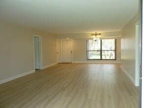 2 SE Turtle Creek Dr in Tequesta, FL - Building Photo - Building Photo
