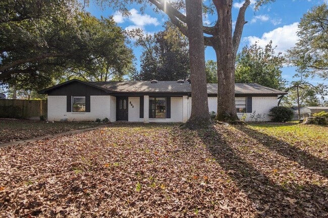 property at 903 Joel Dr