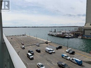 15 Queens Quay E in Toronto, ON - Building Photo - Building Photo