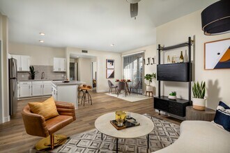 Canterra in Palm Desert, CA - Building Photo - Building Photo