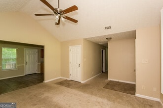 40 Richmond Pl in Newnan, GA - Building Photo - Building Photo