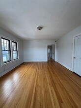 364 Floral Ave-Unit -2L in Johnson City, NY - Building Photo - Building Photo