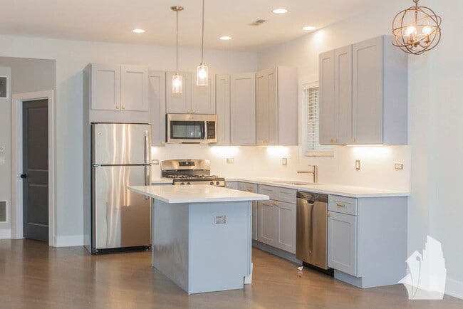 property at 2735 N Wayne Ave