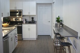 4057 Penn Ave in Pittsburgh, PA - Building Photo