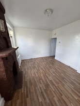 308 Bessemer Ave, Unit 4 in East Pittsburgh, PA - Building Photo - Building Photo