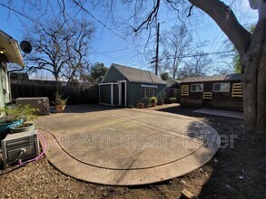 2016 Vallejo Way in Sacramento, CA - Building Photo - Building Photo