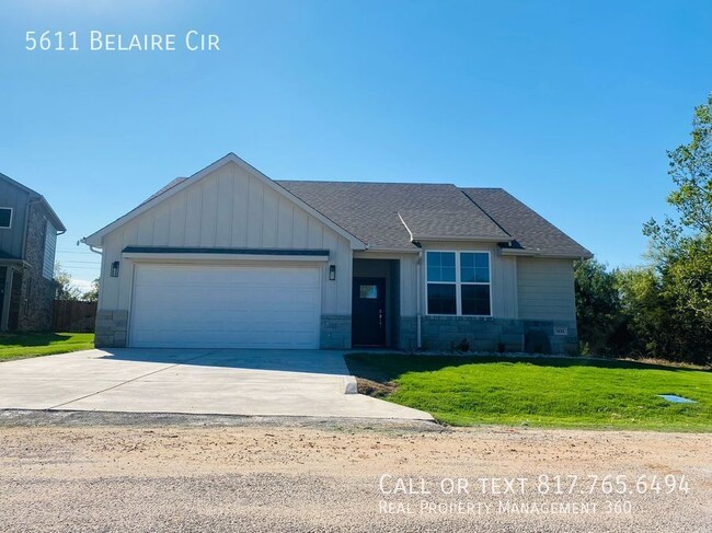 5611 Belaire Cir in Granbury, TX - Building Photo - Building Photo