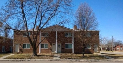 The Georgetown Apartments in Granite City, IL - Foto de edificio - Building Photo
