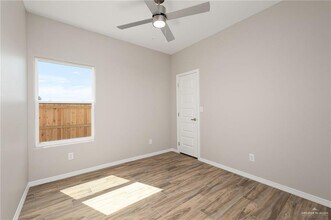 26 E Walnut Ave in McAllen, TX - Building Photo - Building Photo