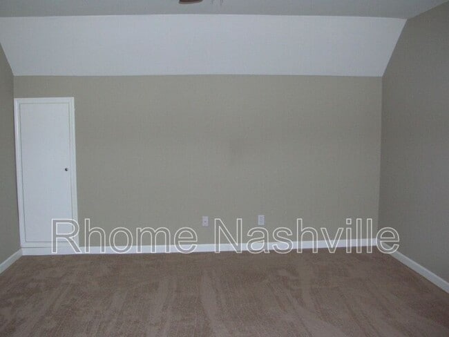 1019 Golf View Way in Spring Hill, TN - Building Photo - Building Photo
