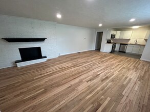 755 E 104th St in Indianapolis, IN - Building Photo - Building Photo